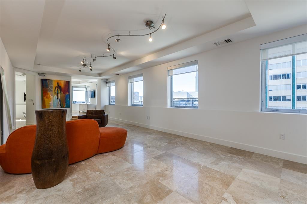 1505 Elm Street 1004