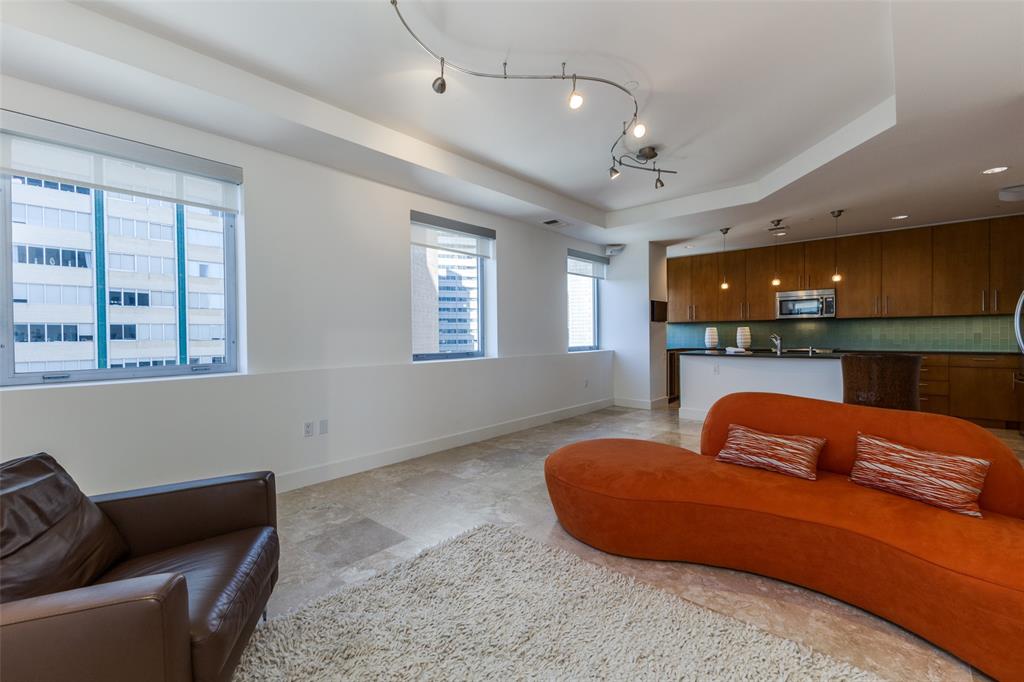1505 Elm Street 1004