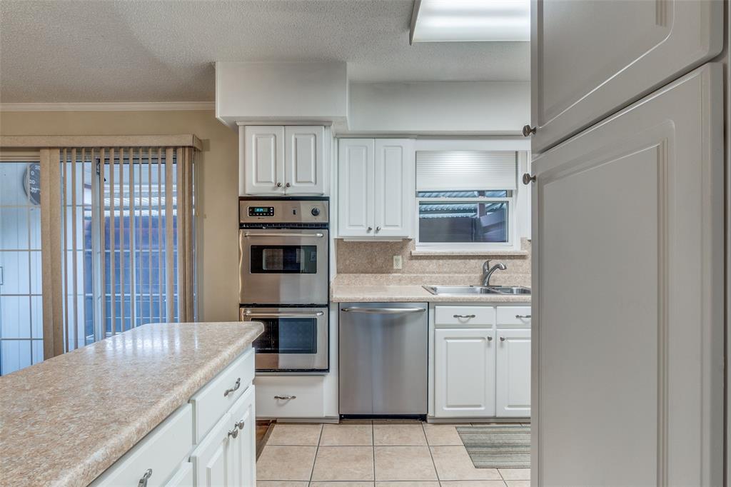 Sandhurst Manor - Residential