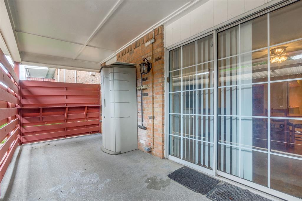 Sandhurst Manor - Residential