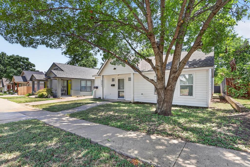 3721 El Campo Avenue