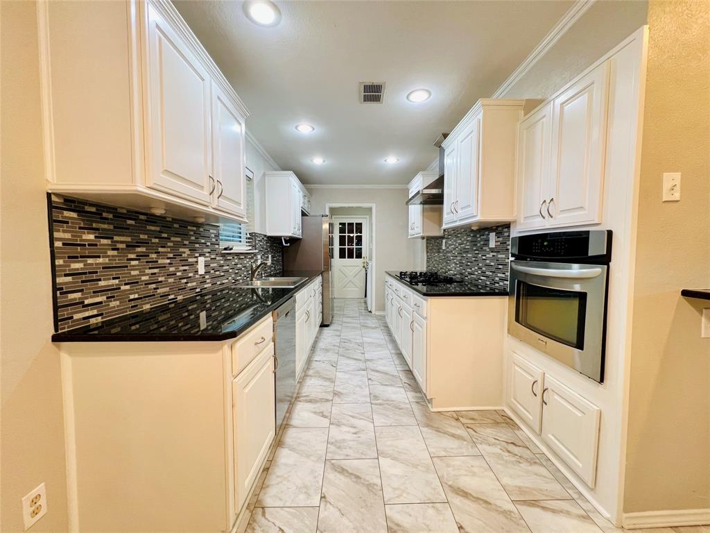 Sunset Heights South Add - Residential Lease