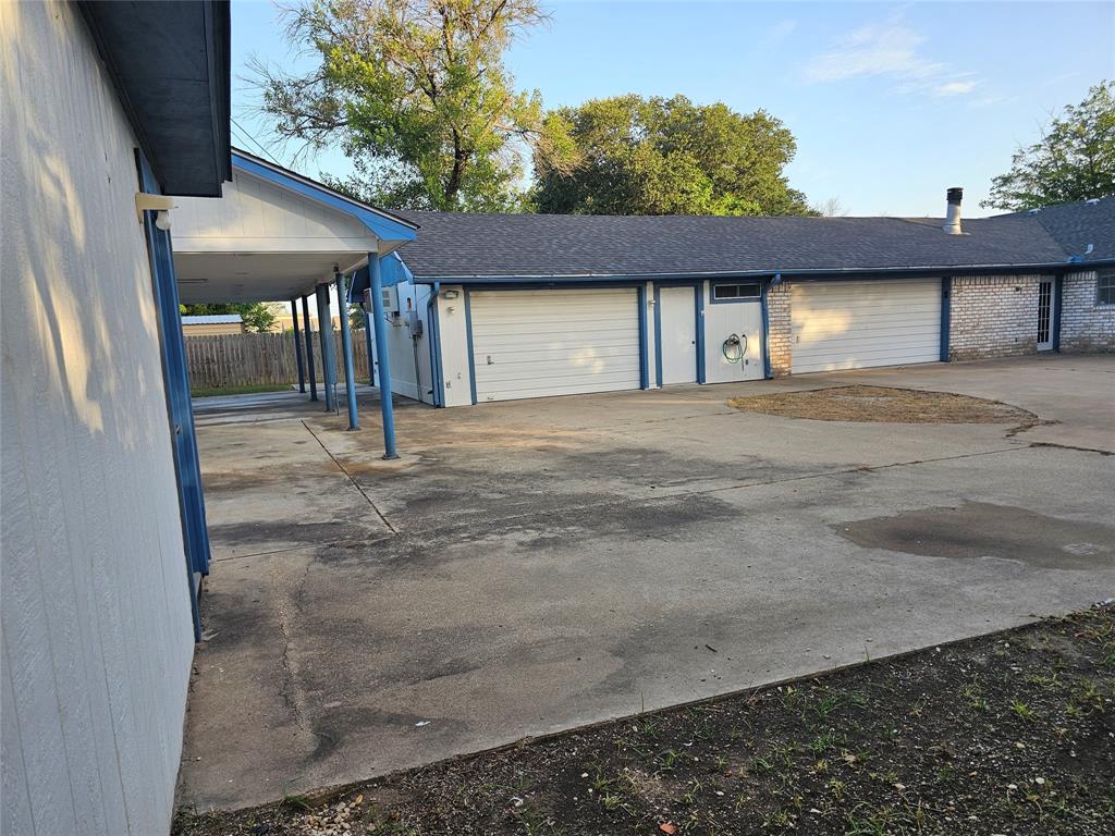 GARDEN OAKS - Residential