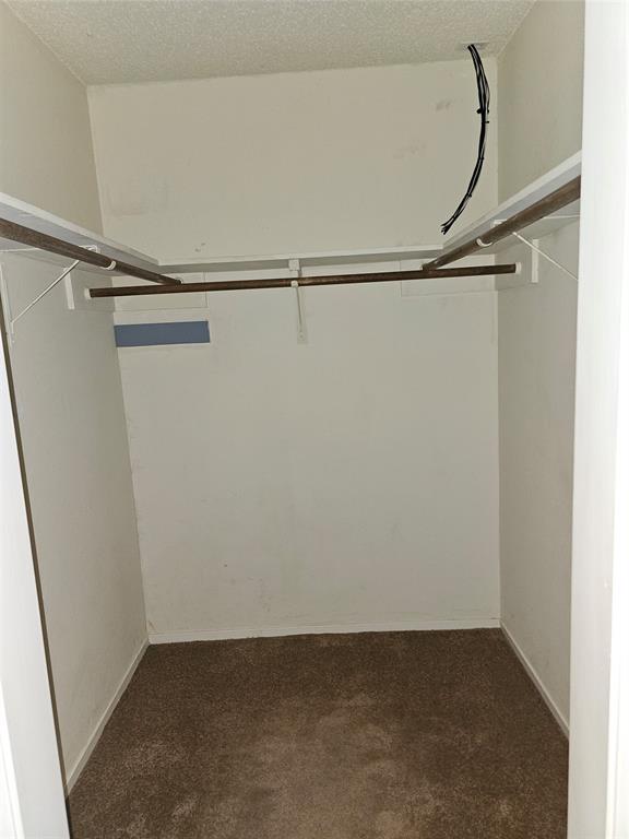 GARDEN OAKS - Residential