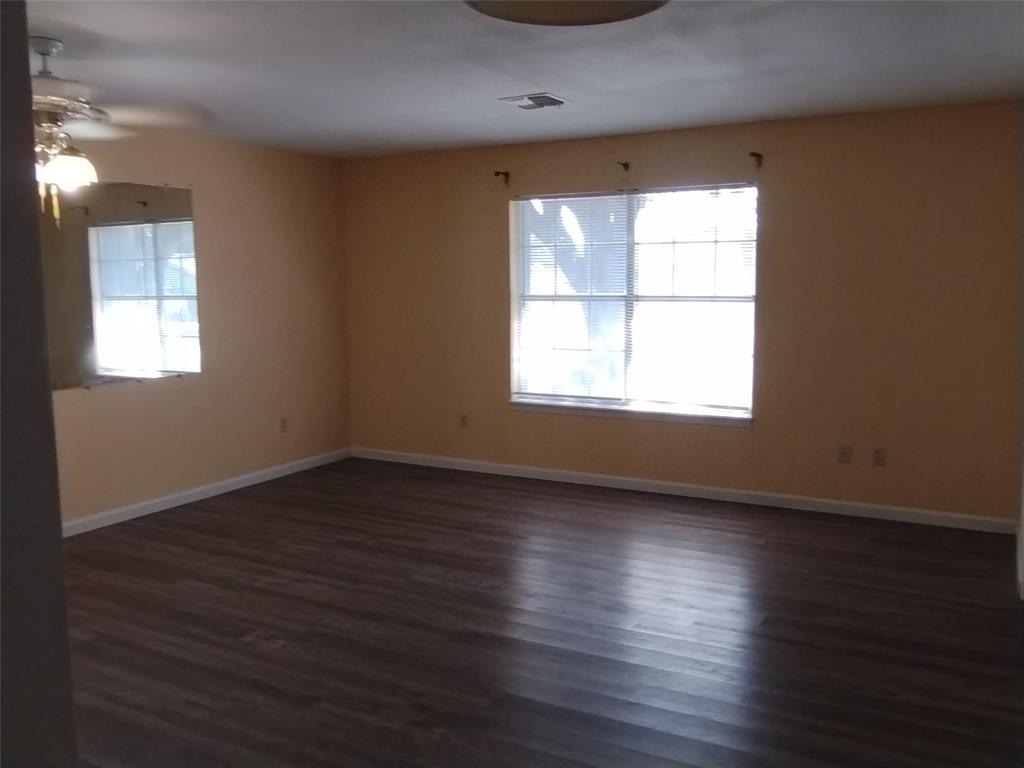 GARDEN OAKS - Residential