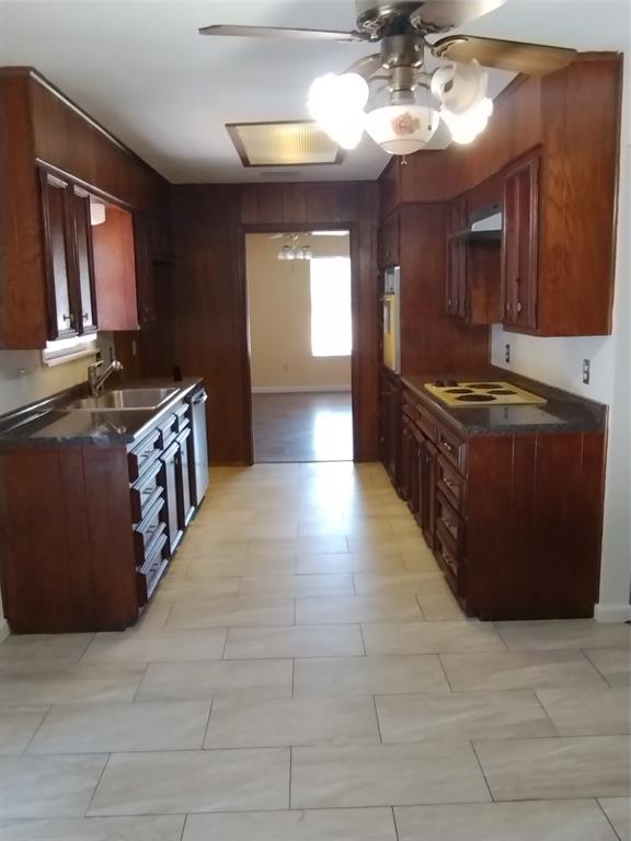 GARDEN OAKS - Residential