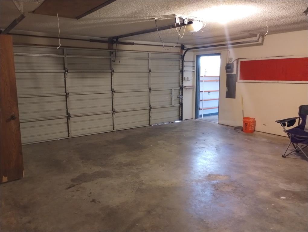 GARDEN OAKS - Residential