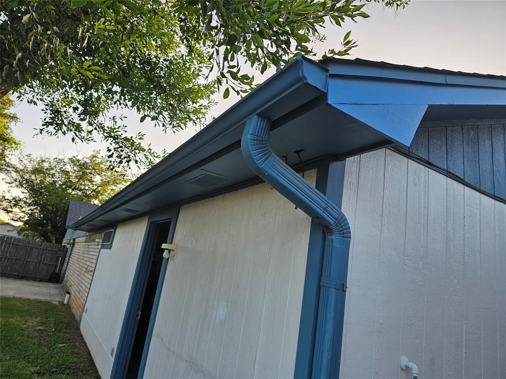 GARDEN OAKS - Residential