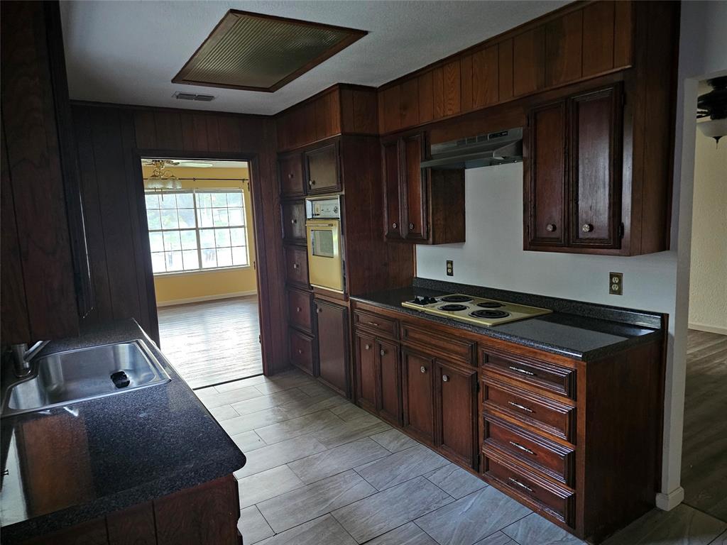 GARDEN OAKS - Residential