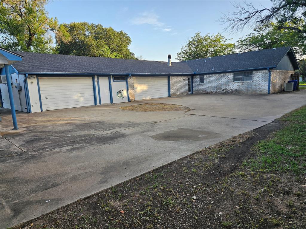 GARDEN OAKS - Residential