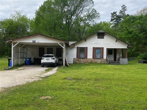Photo of 4997 FM 1001, Cookville, TX 75558 (MLS # 21225040)