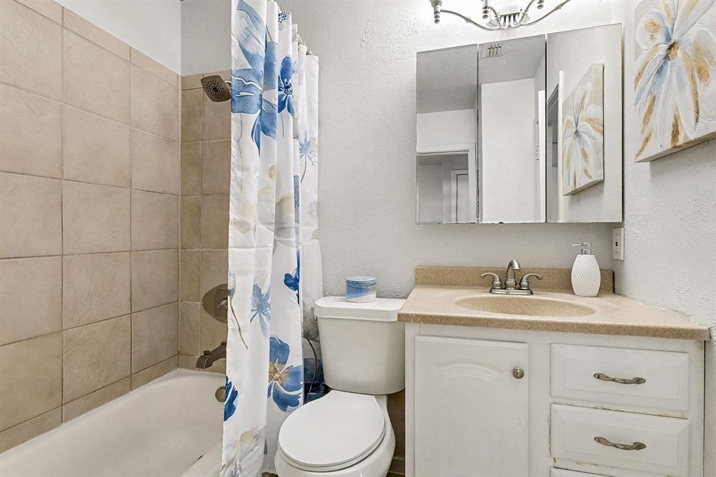 Carriagehouse Village-Victoria Place - Residential