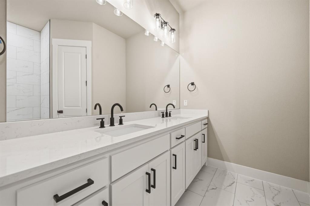White Bluff #22 - Residential