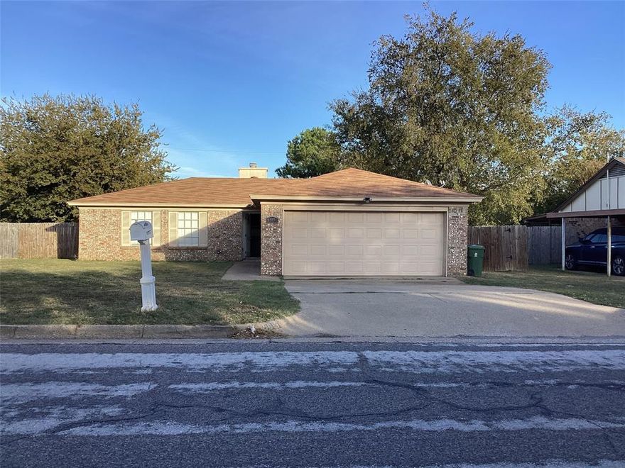 Welcome to your new home! This nice property in Willow Wood Addition offers four bedrooms and two bathrooms with a spacious kitchen and family room. Vaulted ceilings, brick fireplace, ceiling fans, recently replaced living floors, HVAC was just replaced as well. The master suite with a large walk in closet and private bath offers a nice private retreat within the home. It has a large back yard with a storage shed. Two car garage and extra space on the right for another park space. This home is a great opportunity in a stablished quiet neighborhood. Close to HWY 287 and shopping centers it is a must see!