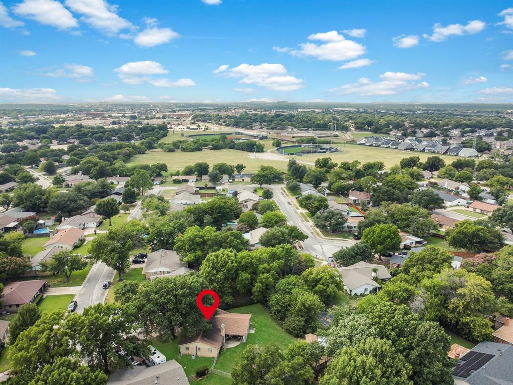 HOLIDAY EAST ADDITION BLOCK 1A LOT 27 - Residential