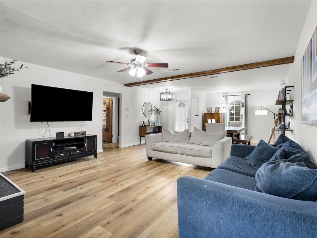 HOLIDAY EAST ADDITION BLOCK 1A LOT 27 - Residential