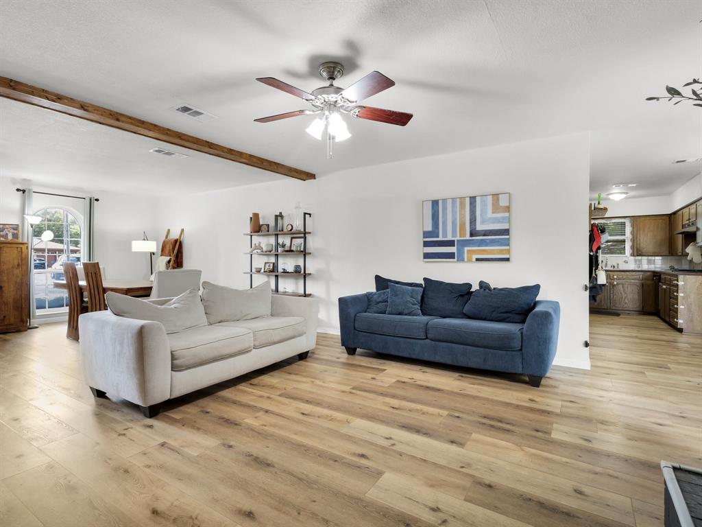 HOLIDAY EAST ADDITION BLOCK 1A LOT 27 - Residential