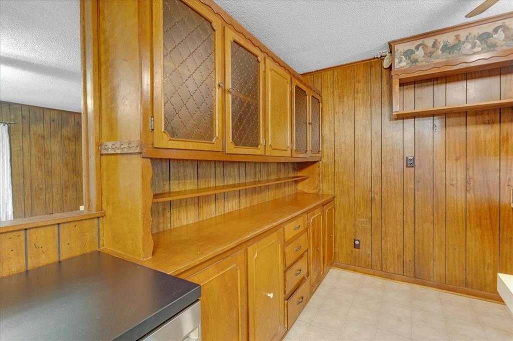 995 County Road 1555