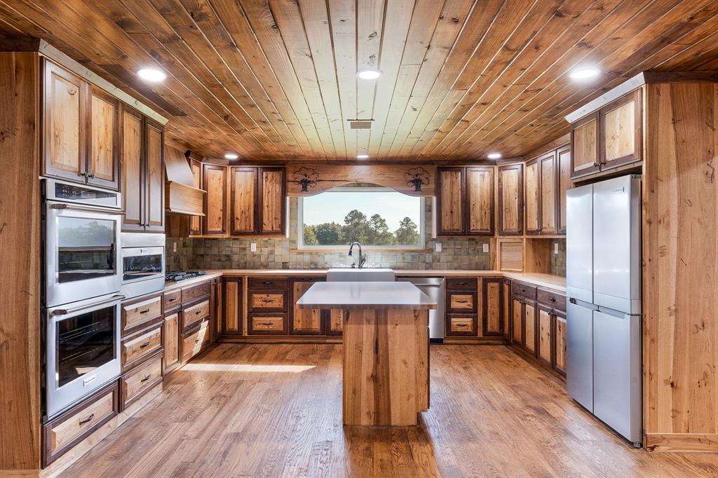 5900 County Road 3704