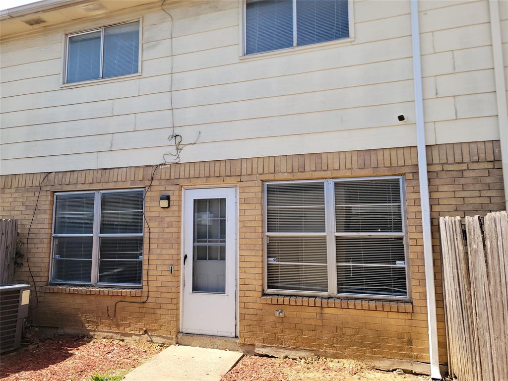 Mountain Creek Twnhs 02 - Residential