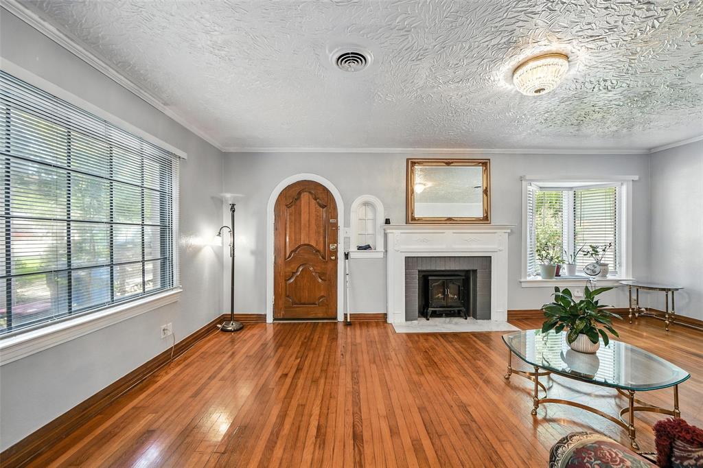 5013 Denton Drive