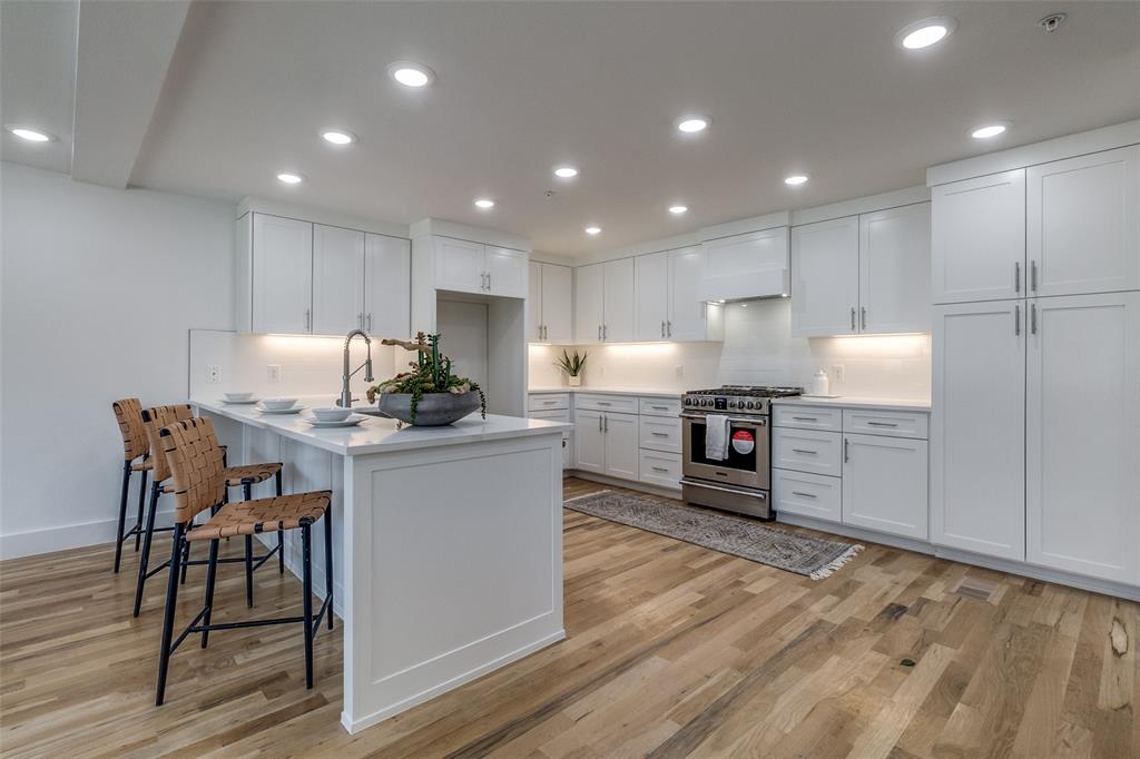 HOLMES - Residential Lease