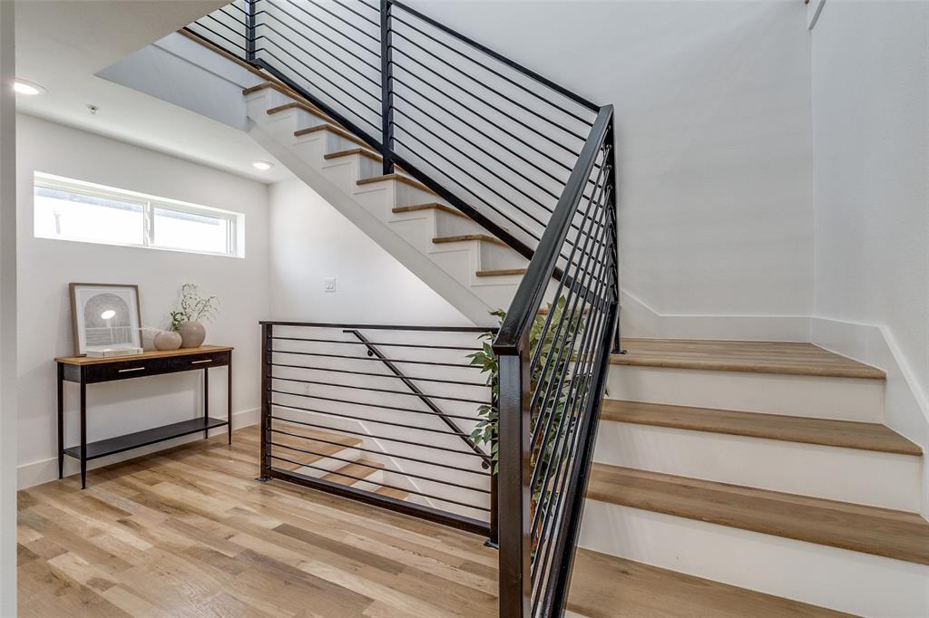 HOLMES - Residential Lease