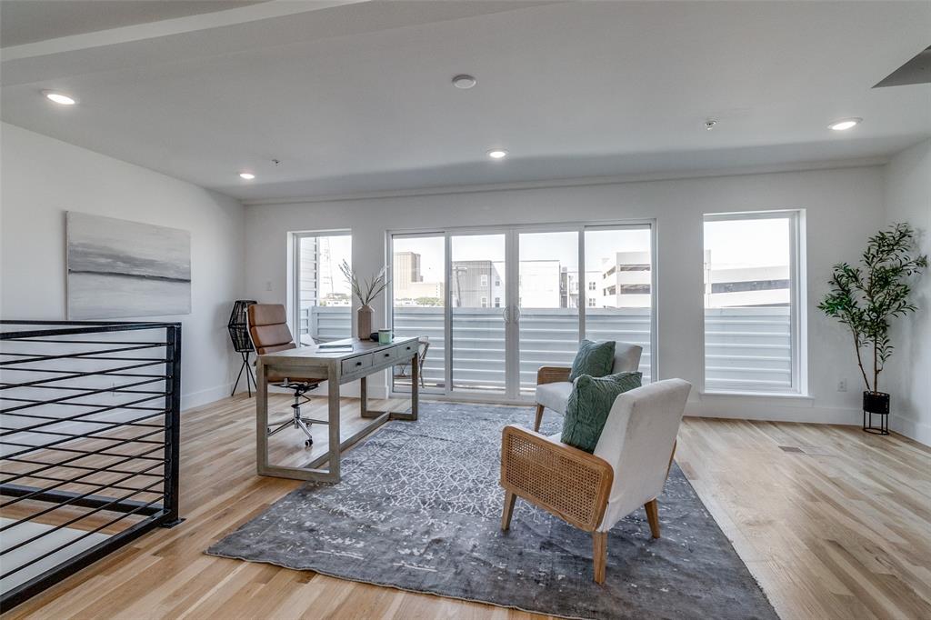 HOLMES - Residential Lease