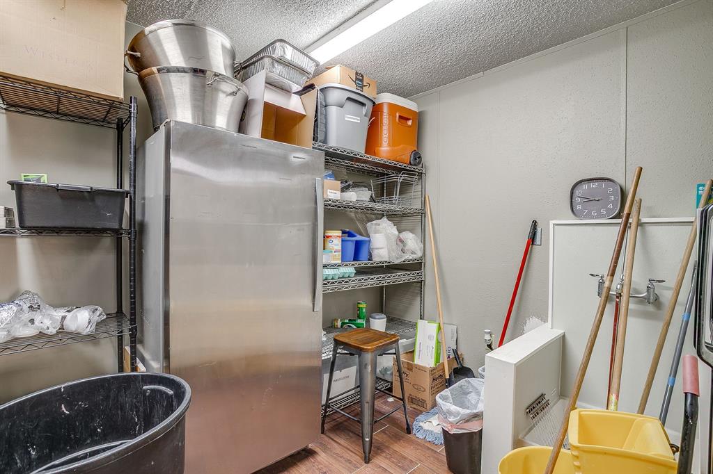 none - Commercial Sale