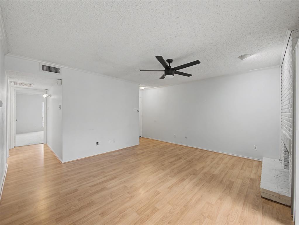 15151 Berry Trail 910