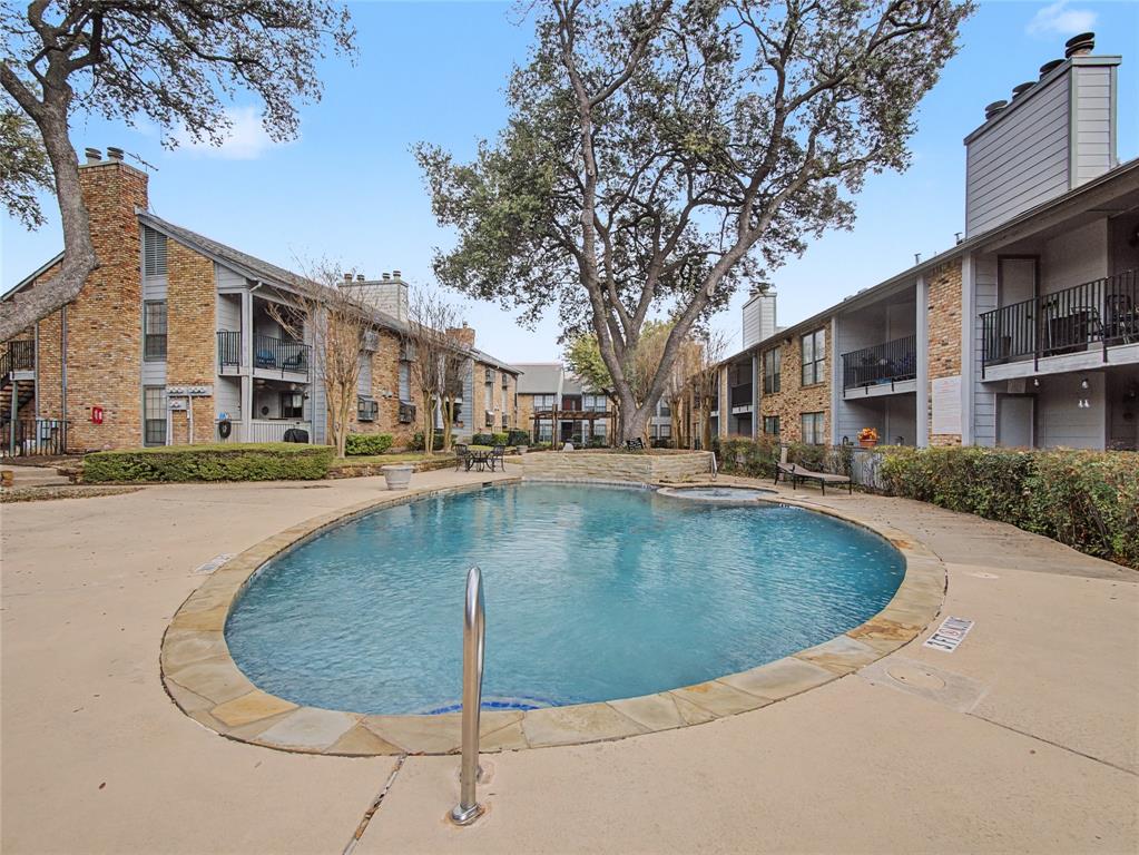 Preston Bend Village Condos - Residential