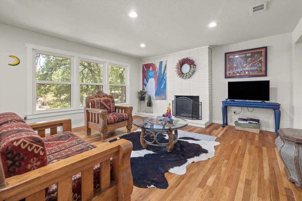 5900 Monterrey Drive