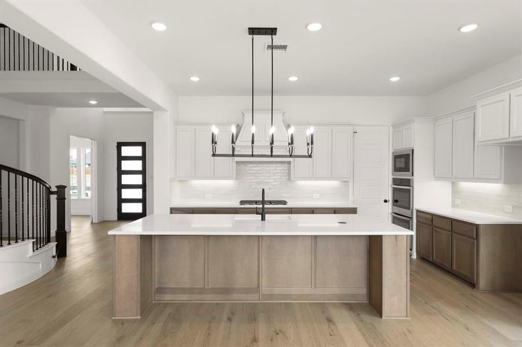 2021 Euclid Drive