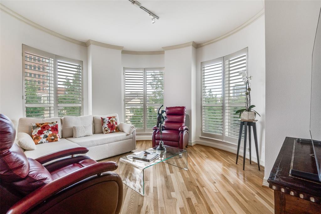 3401 Lee Parkway 502