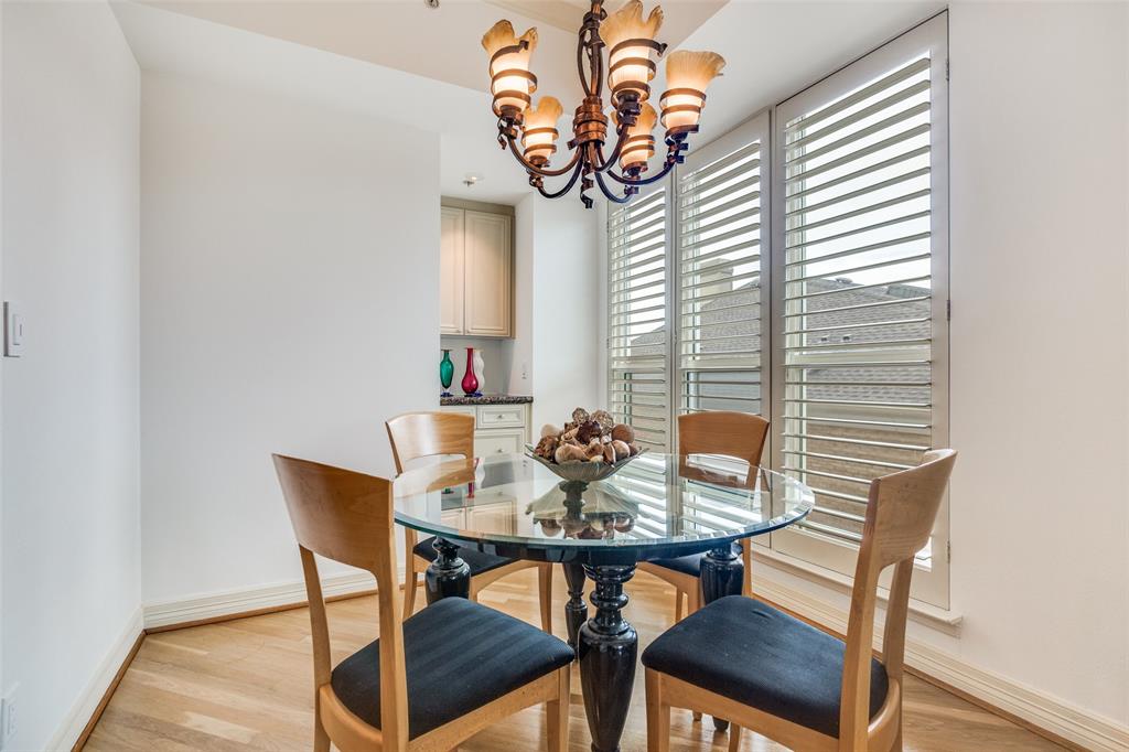3401 Lee Parkway 502