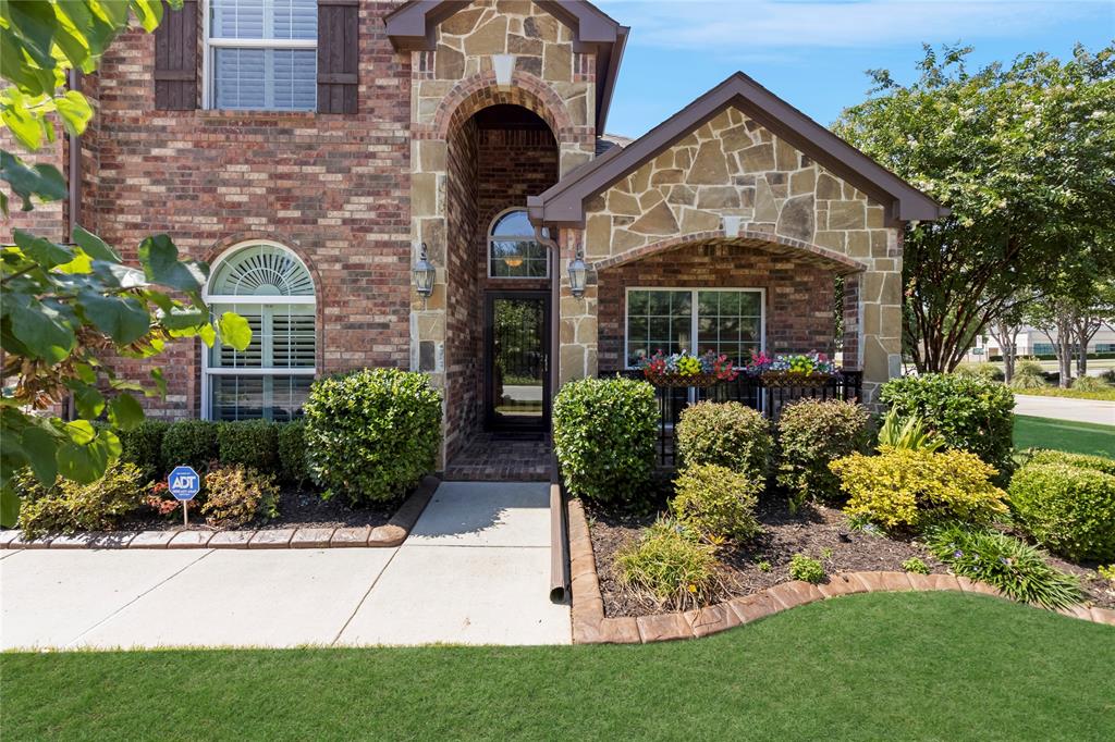 964 Wellington Drive