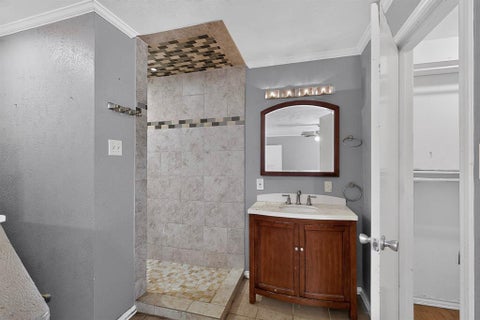 Tiny photo for 214 Buffalo Creek Drive, Waxahachie, TX 75165 (MLS # 21396928)