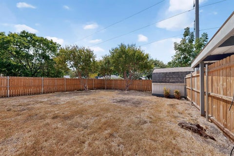 Tiny photo for 214 Buffalo Creek Drive, Waxahachie, TX 75165 (MLS # 21396928)