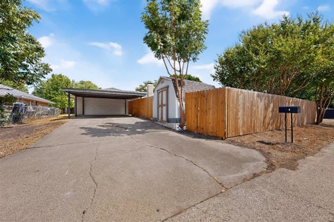 Tiny photo for 214 Buffalo Creek Drive, Waxahachie, TX 75165 (MLS # 21396928)
