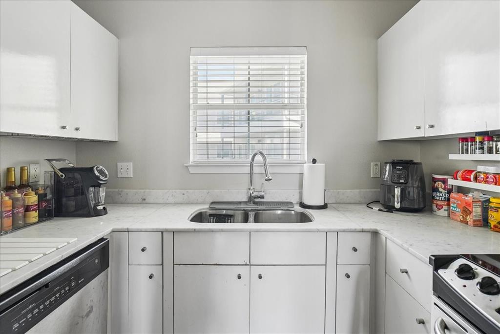 4111 Cole Condos - Residential