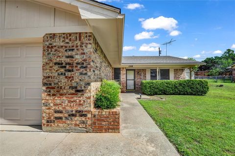 1208 Kay Drive Weatherford TX 76086