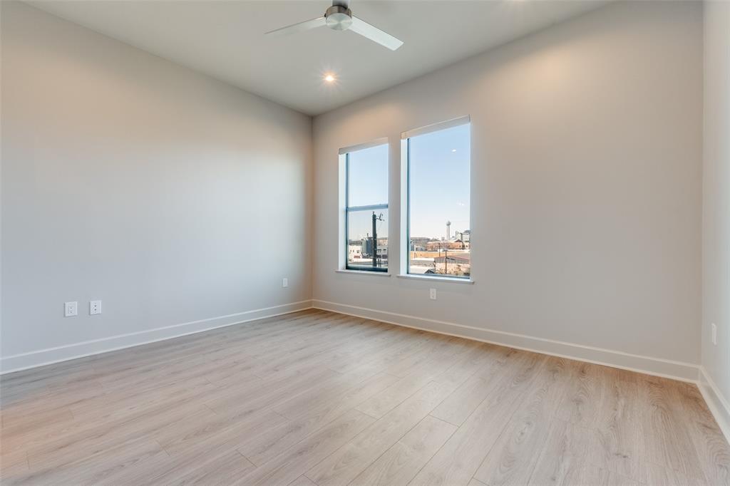 MANSFIELD R BLK C917 LTS 2-3 PT LT 4 ABND - Residential