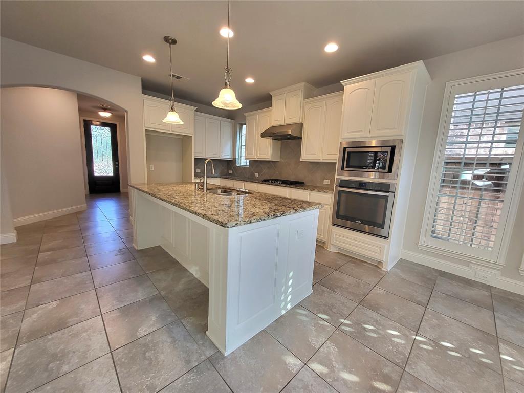 Castle Hills - Residential Lease