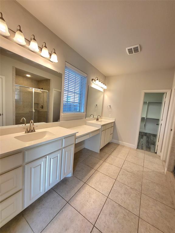 Castle Hills - Residential Lease