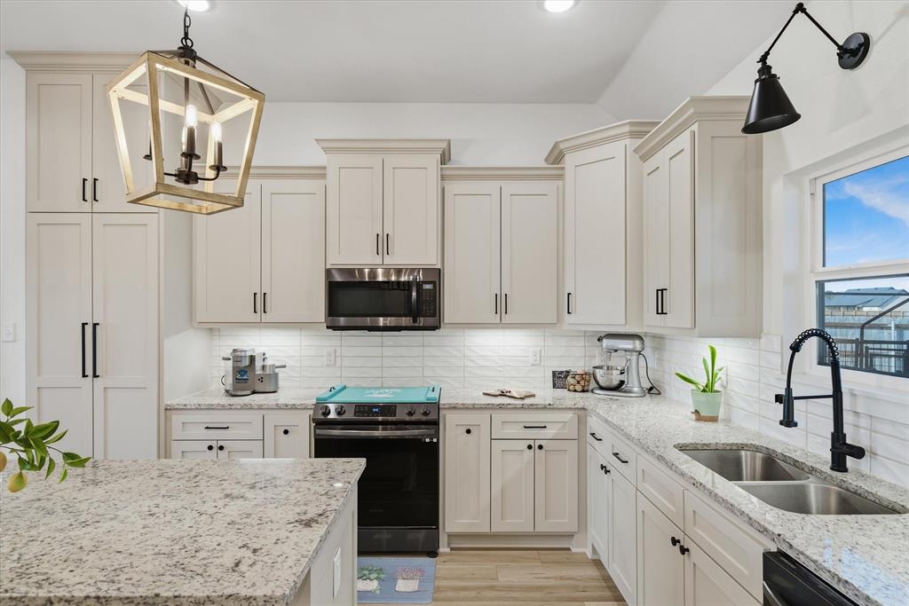 Eagle View Estates - Residential