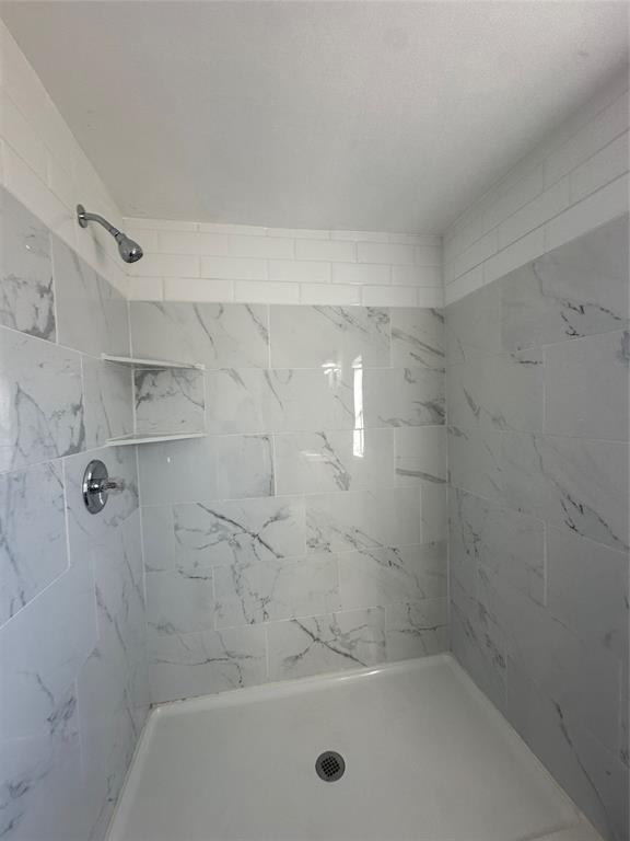 A Garza - Residential Lease