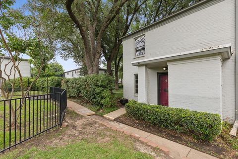 5033 N Hall Street Dallas TX 75235
