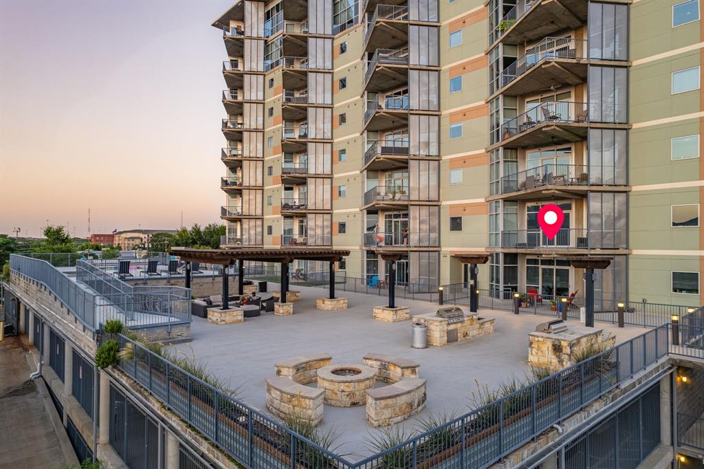 Beat At The South Side Station - Residential