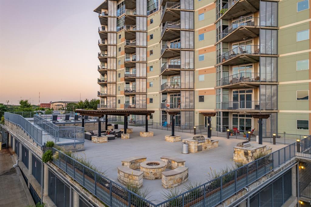 Beat At The South Side Station - Residential