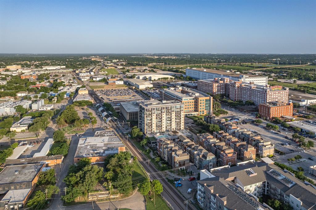 1001 Belleview Street 305